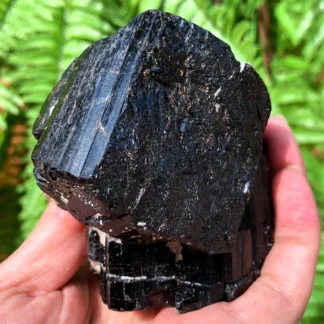 Black tourmaline raw